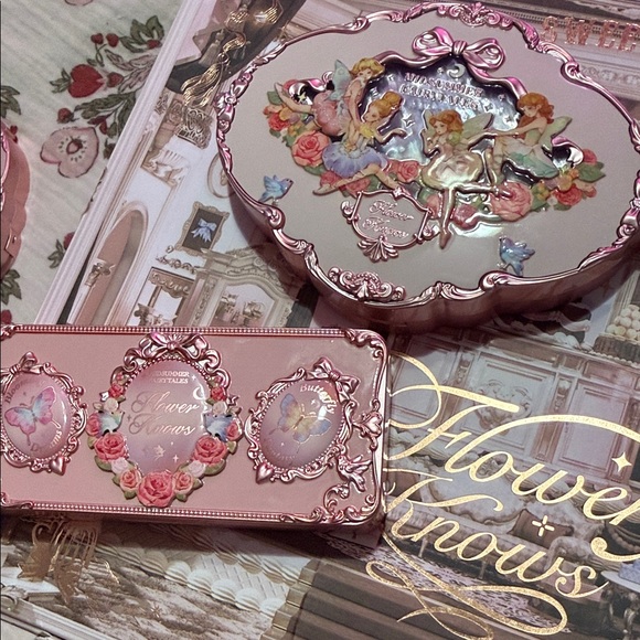 Flower Knows Eyeshadow & Brow Palette